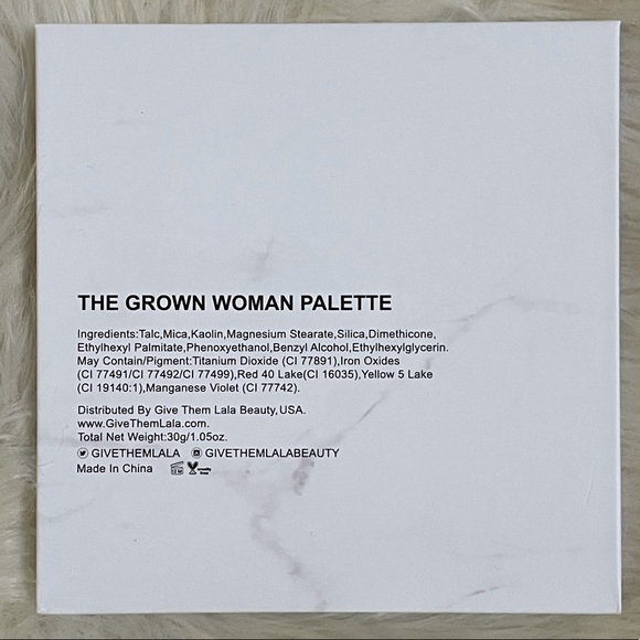 Give Them Lala Beauty Eyeshadow Palette NIB - Picture 4 of 4